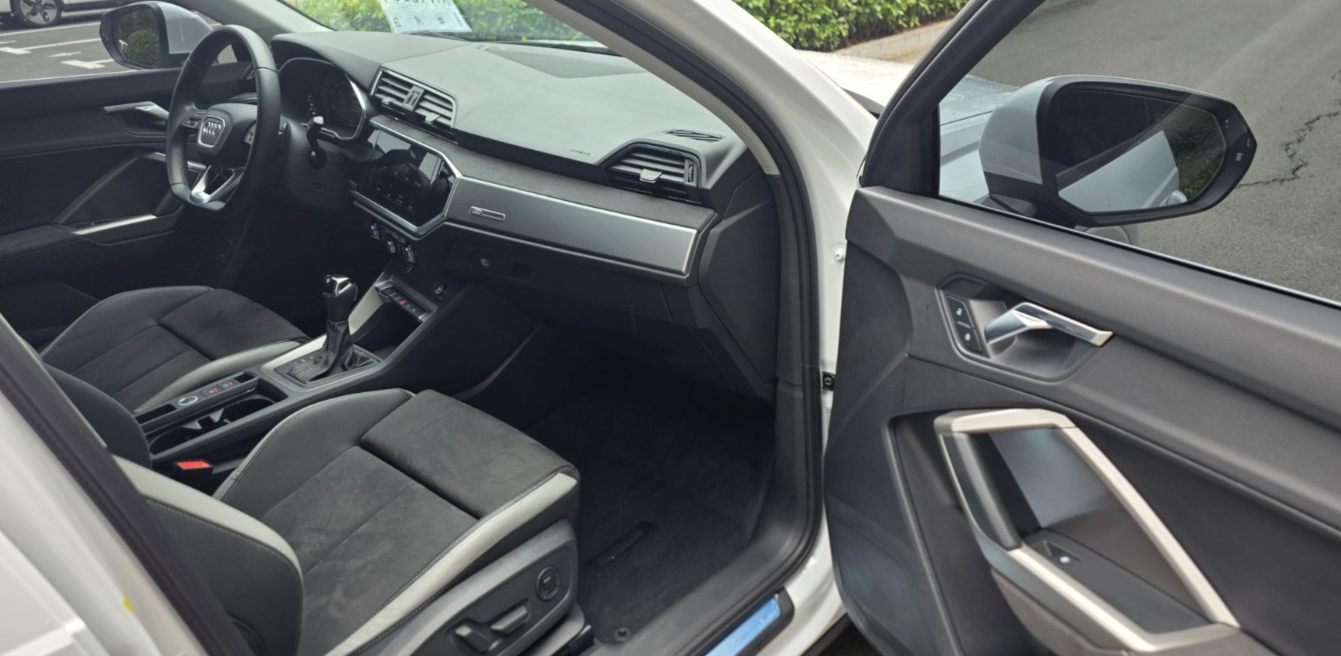 Audi Q3 — фото 9 из 9