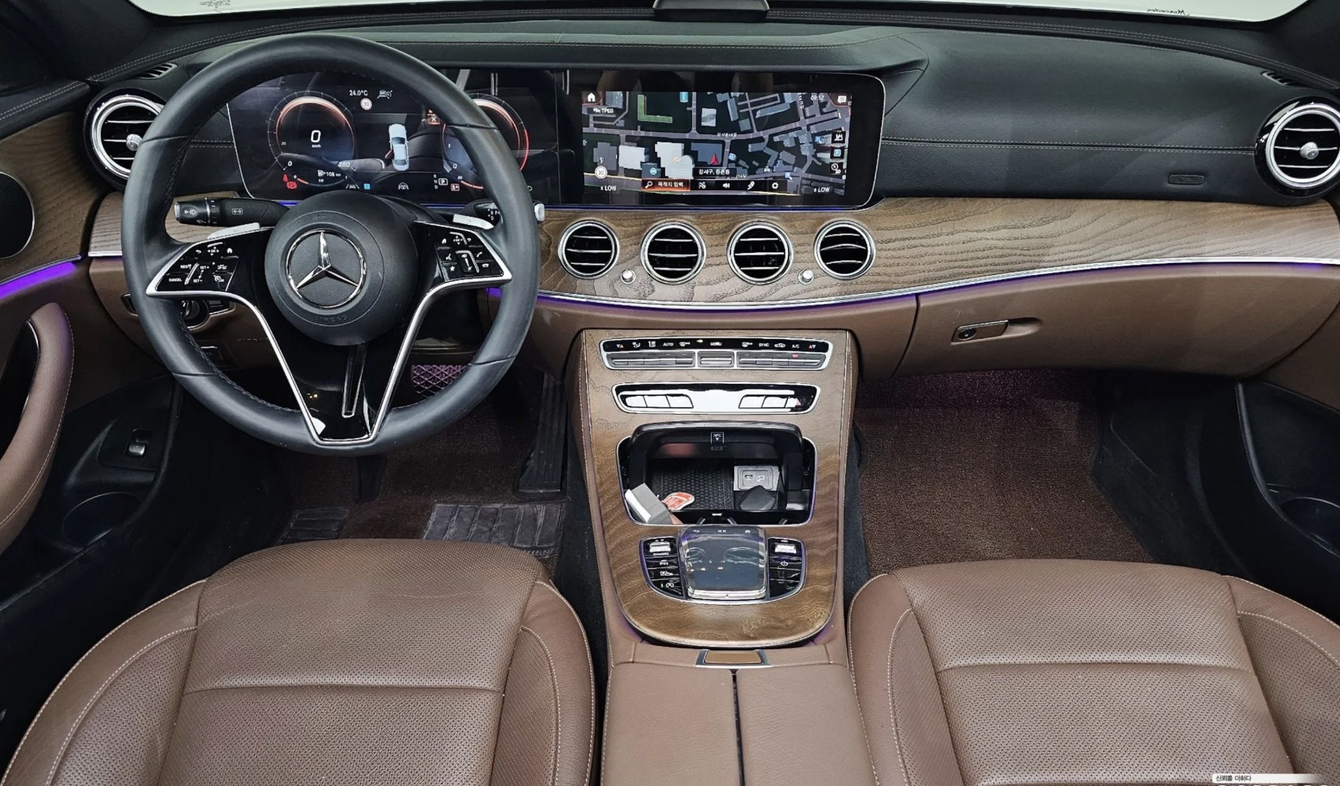 Mercedes-Benz E-Class — фото 5 из 8