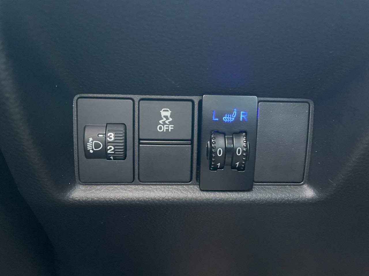 Honda Fit — фото 7 из 7