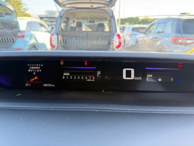 Honda Stepwgn — фото 6 из 9