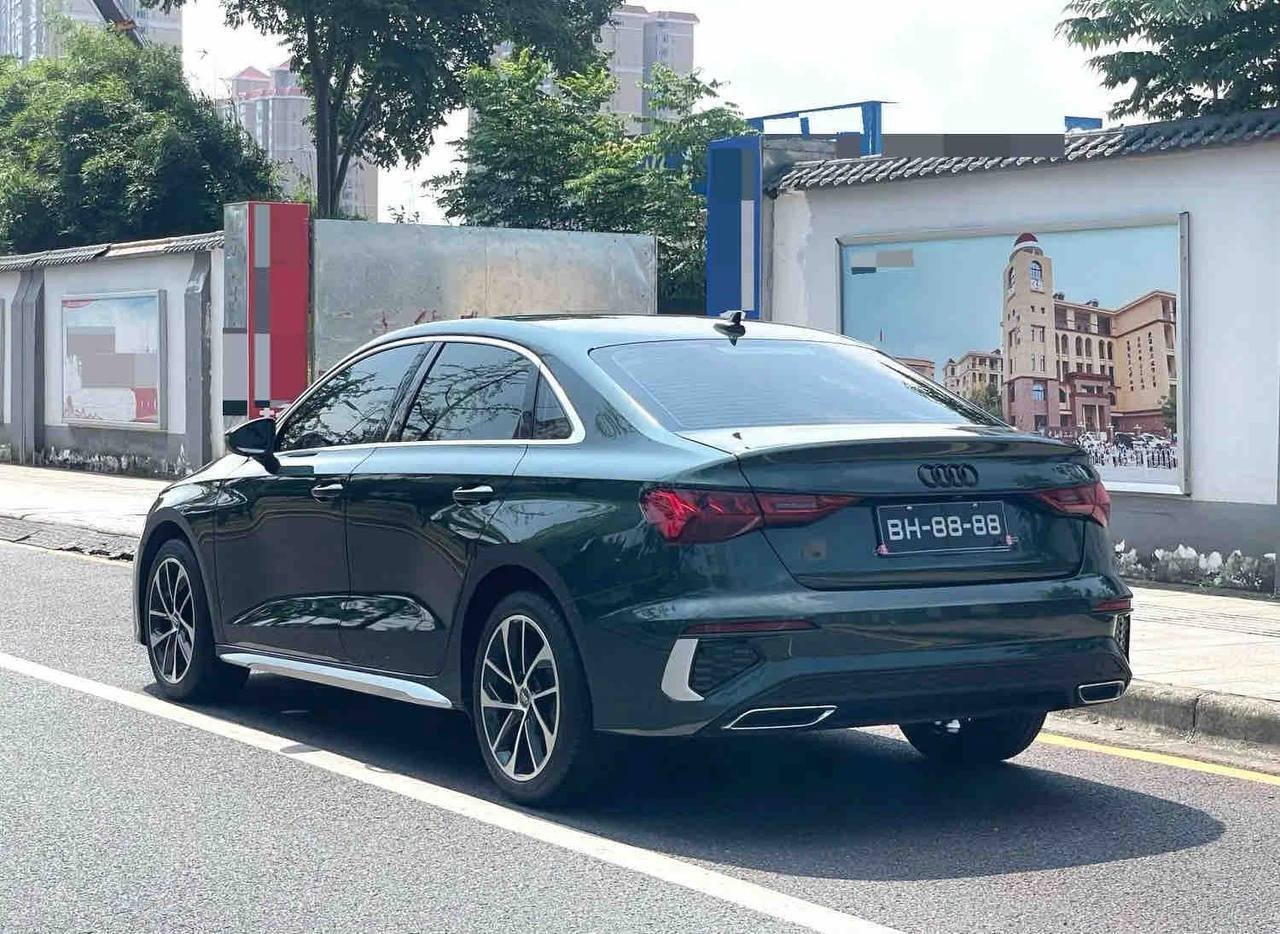 Audi A3L Limousine — фото 6 из 9