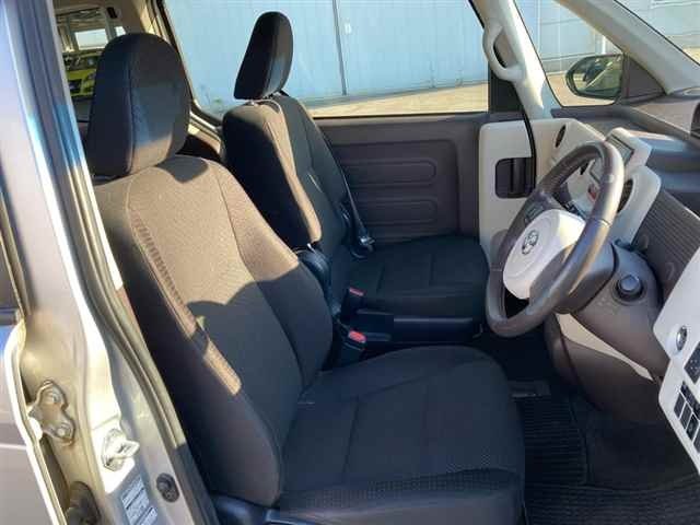 Toyota Porte — фото 7 из 10