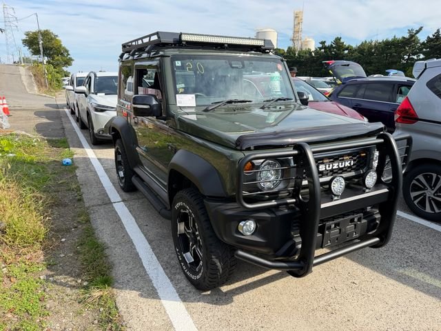 Suzuki Jimny Sierra — фото 1 из 8
