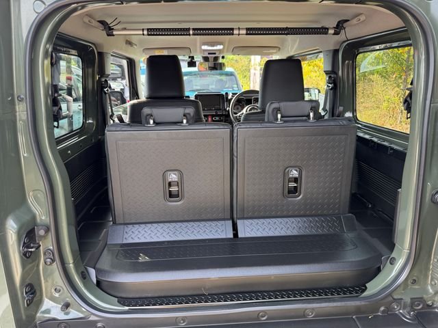 Suzuki Jimny Sierra — фото 7 из 8