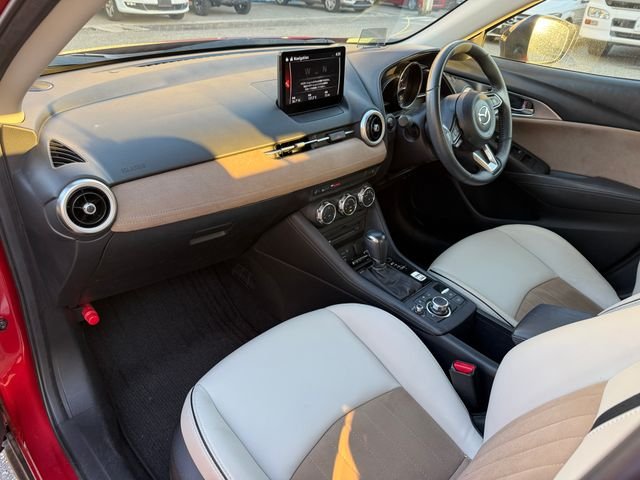 Mazda CX-3 — фото 9 из 10