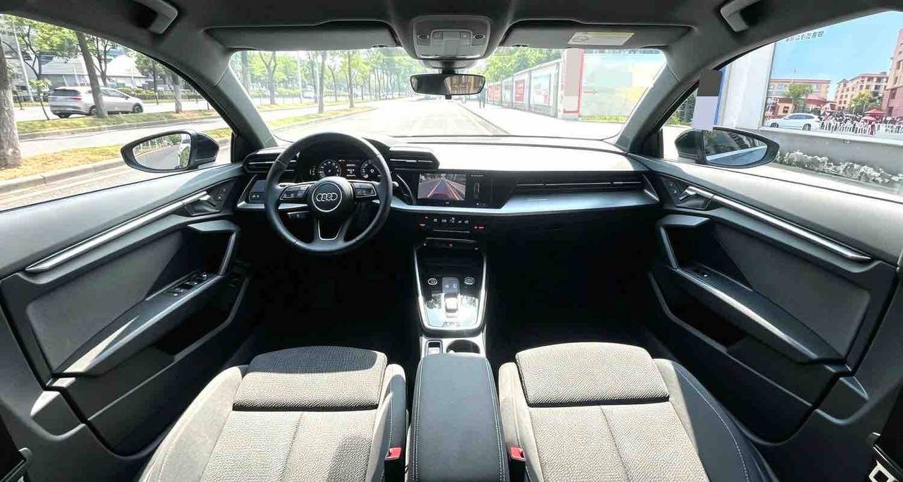 Audi A3L Limousine — фото 9 из 9