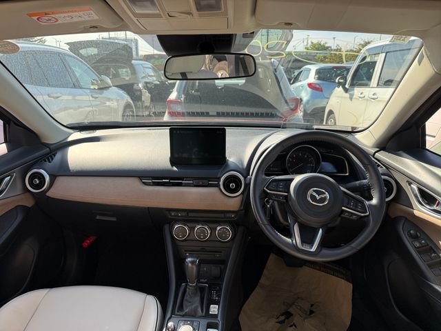 Mazda CX-3 — фото 8 из 10