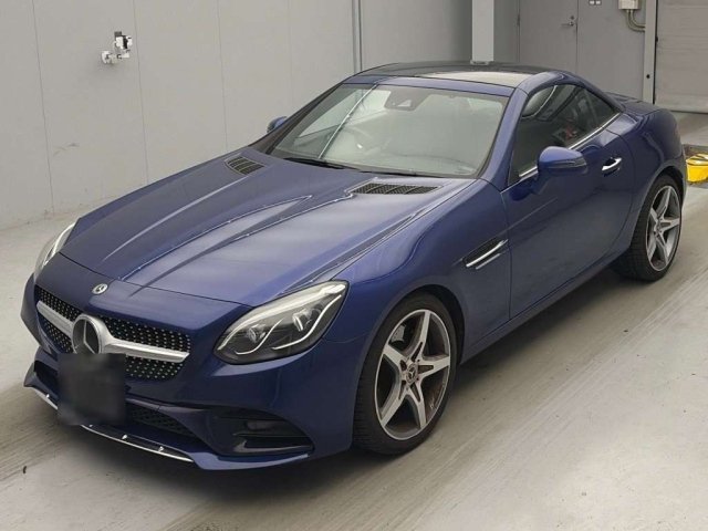 Mersedes Benz SLC 180 — фото 1 из 2