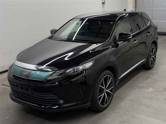 Toyota Harrier — фото 3 из 10